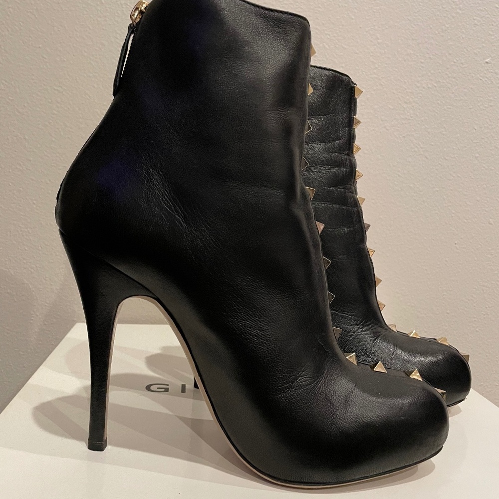 Valentino black booties